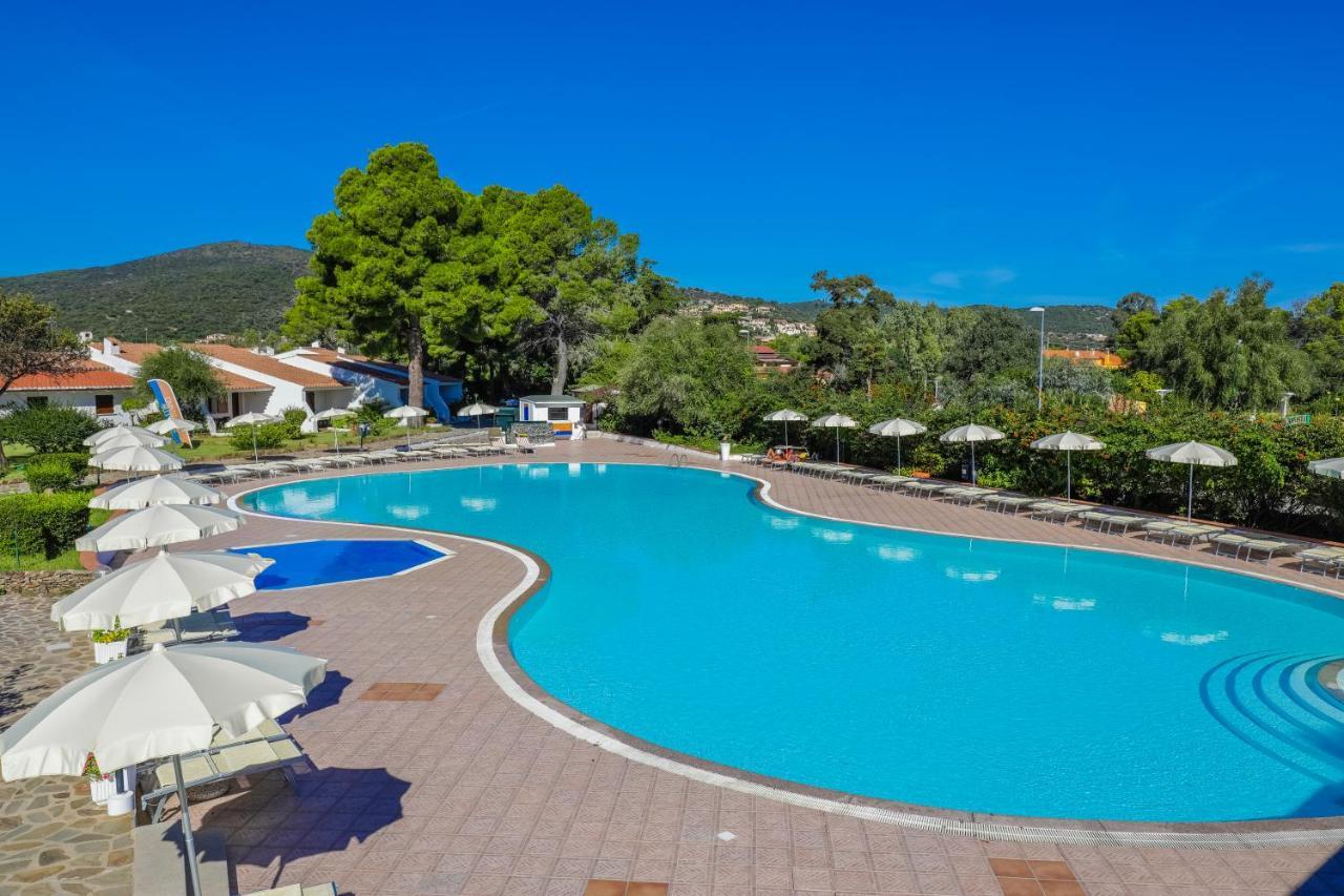 Villaggio Li Cucutti Agrustos Exterior photo